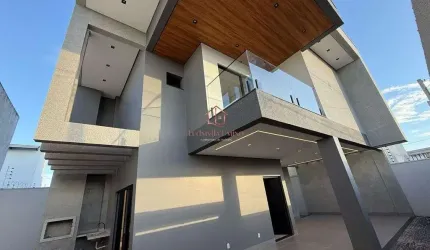 Sobrado na 505 Sul com 3 Suítes, Piscina, Varanda e Área Gourmet Completa