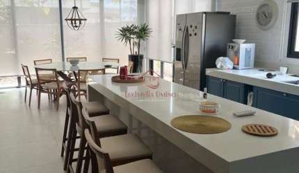 Casa no Alphaville com 3 Suítes, Energia Solar e Acabamento de Alto Padrão