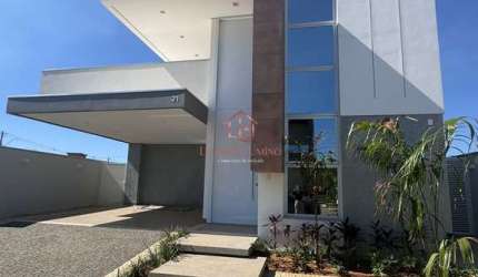 Casa Térrea Nova no Alphaville 1 com 4 Suítes e Persianas Automatizadas