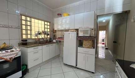 Versátil casa de vila para venda com 2 quartos, 70m²