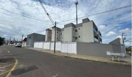 Confortável apartamento garden para venda com 2 quartos, sendo 1 suíte, 56m²