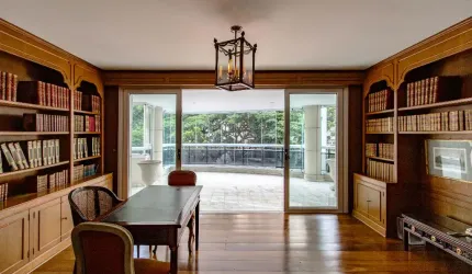 Apartamento imponente, sofisticado, para reforma, condomínio exclusivo, 470 m2, 4 quartos, 4 vagas
