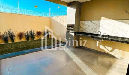 Linda Casa à venda no Bairro de Lourdes,  Anápolis -GO
