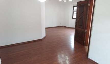 Casa com 3 quartos à venda na Rua Airton Gomes de Miranda, 411, Nova Petrópolis, São Bernardo do Campo por R$ 1.100.000