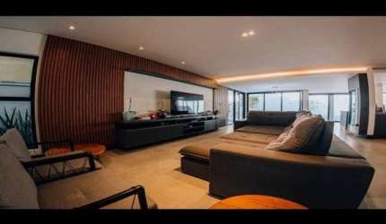 SOBRADO ALTO PADRÃO - 04 DORMS - 400 mts² - CONDOMINIO SWISS PARK SBC