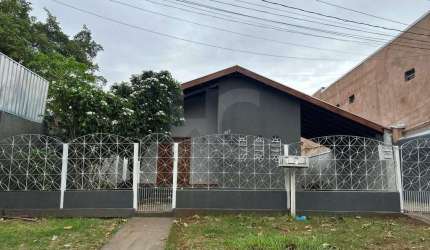 Casa no Pioneiros com 3 dormitorios