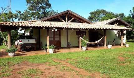 Pousada com 9 Hectares em Terenos