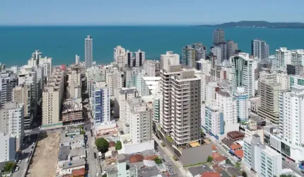 Apartamento com 4 quartos à venda na Rua 207, 226, Meia Praia, Itapema por R$ 2.147.750