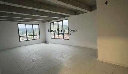 Sala comercial Greem Office (nova) para venda e locação frente mar no Centro de Caraguatatuba/SP