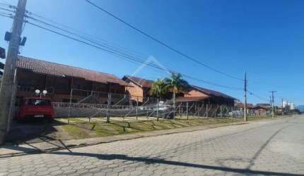 APARTAMENTO TÉRREO PARA A VENDA COM UM DORMITÓRIO, CONDOMÍNIO COM PISCINA, MARTIM DE SÁ, CARAGUATATUBA/SP