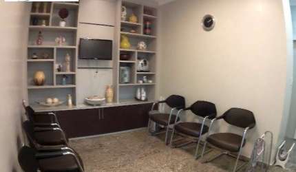 SALA COMERCIAL NO CENTRO DE CARAGUATATUBA ÓTIMA LOCALIZAÇÃO