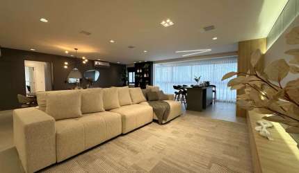 Apartamento com 3 quartos à venda na Rua Fernando Machado, 325, América, Joinville, 283 m2 por R$ 2.620.000