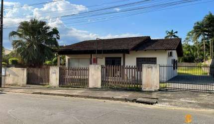 Terreno Residencial à Venda | A oportunidade para quem busca um região com ótimo padrão construtivo!