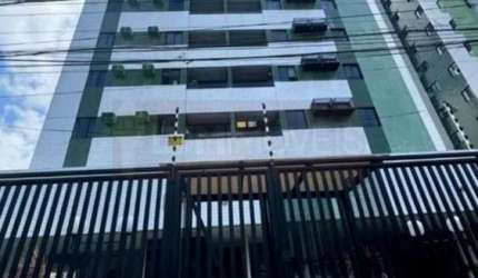 Venda de Apartamento de 3 Quartos na Torre