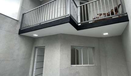 Casa para locação no centro de Poá