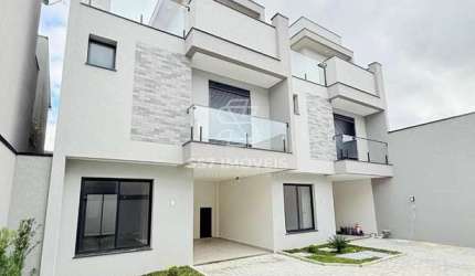 Triplex de alto padrão em condomínio fechado no Capão da Imbuia!