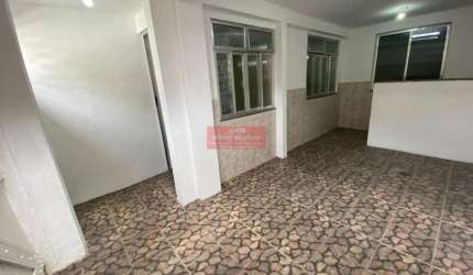 CASA TRIPLEX EM JARDIM BANGU