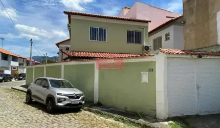 Casa duplex com 3 quartos e suíte em Bangu