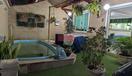 Belíssimo triplex com piscina no Parque leopoldina