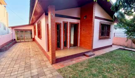 Linda casa no bairro Lucas Araújo