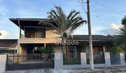 Casa com 01 suíte + 2 quartos - Czerniewicz - Jaraguá do Sul/SC