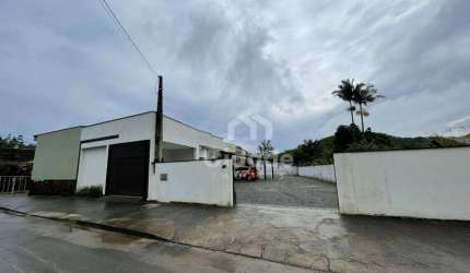 Casa com 2 dormitórios para alugar, 8089 m² por R$ 2.500,00/mês - Ilha da Figueira - Jaraguá do Sul/SC