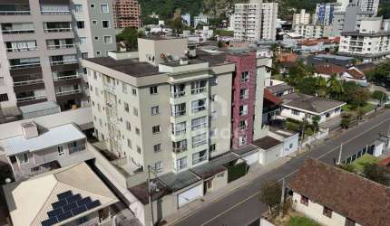 Apartamento com 2 dormitórios para alugar, 78 m² por R$ 3.500,00/mês - Centro - Jaraguá do Sul/SC
