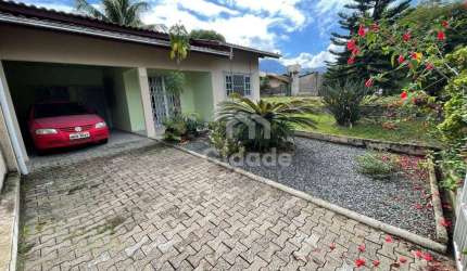 Casa com 2 dormitórios para alugar, 130 m² por R$ 3.000,00/mês - Centro - Jaraguá do Sul/SC