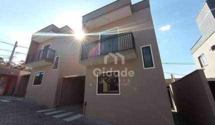 Casa com 2 Suítes e para alugar por R$ 2.600/mês - Vila Lenzi - Jaraguá do Sul/SC