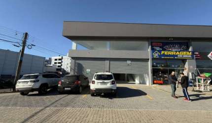 Ponto comercial para alugar na Avenida do Nazario, 1709, Olaria, Canoas por R$ 12.000