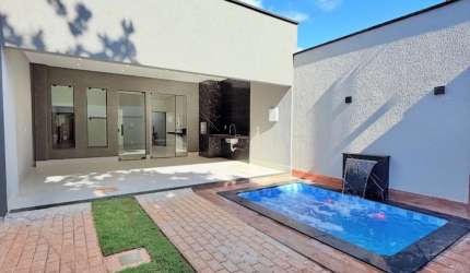LINDA CASA A VENDA EM PETROLINA