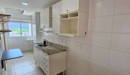 3 quartos com varanda gourmet, suíte e banheiro de serviço.