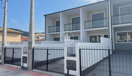 Sobrado Geminado 2 Quartos 72m² - Forquilhas