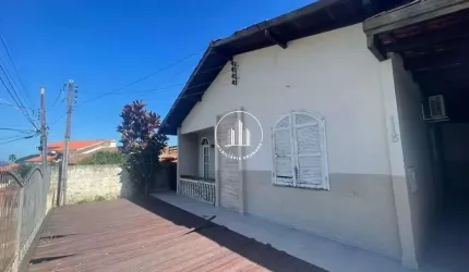 Casa em Ponta de Baixo - São José