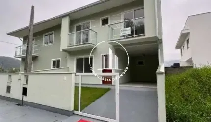 Sobrado com 3 Dormitórios, Sendo 1 Suite
