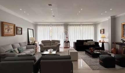 Casa 5 Dormitórios, Sendo 2 Suites