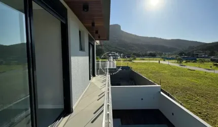 Casa 3 Dormitórios, Sendo 3 Suítes