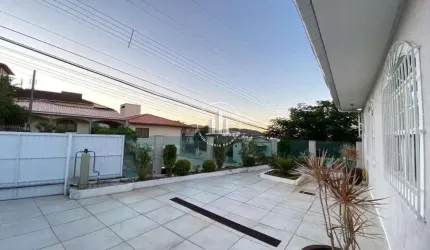 Casa à venda, 135 m² por R$ 1.200.000,00 - Centro - São José/SC