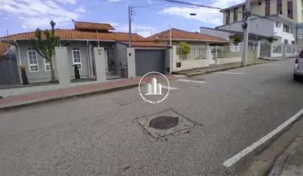 Casa 191m² com 4 Quartos e Suíte na Ipiranga
