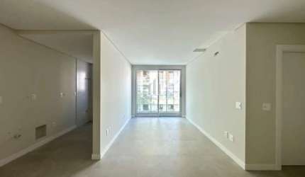 Apartamento 2 Quartos com 2 Suítes e 76m² - Centro