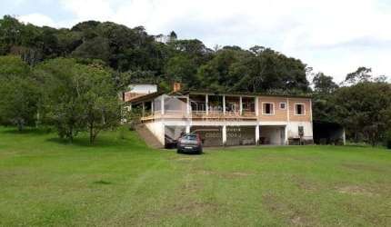 Chácara à venda, com 144.000m² com Plantas frutíferas, espaço gramado, 3 lagos com nascentes, Casa