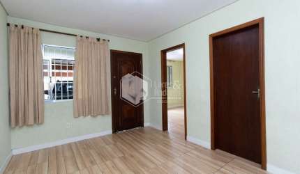 Casa tipo para venda com 3 quartos, sendo 1 suíte, 127m²