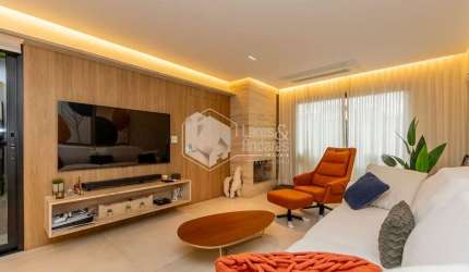 Casa tipo para venda com 3 quartos, sendo 1 suíte, 140m²