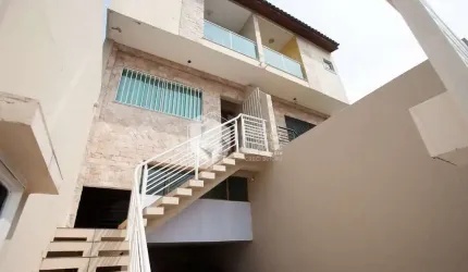 Sobrado para venda com 3 quartos, sendo 3 suítes, 127m²
