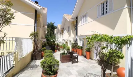 Casa no condomínio Villagio Flamingo I para venda com 3 quartos, sendo 1 suíte, 157m²