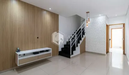 Sobrado para venda com 2 quartos, sendo 1 suíte, 96m²