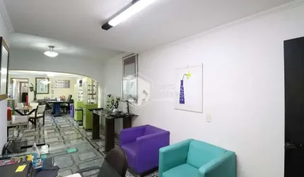 Casa tipo para venda com 8 quartos, sendo 1 suíte, 500m²