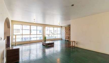 Apartamento tipo para venda com 3 quartos, sendo 1 suíte, 227m²