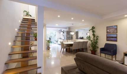Sobrado para venda com 3 quartos, sendo 1 suíte, 120m²