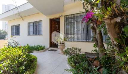 Casa tipo para venda com 3 quartos, sendo 1 suíte, 193m²